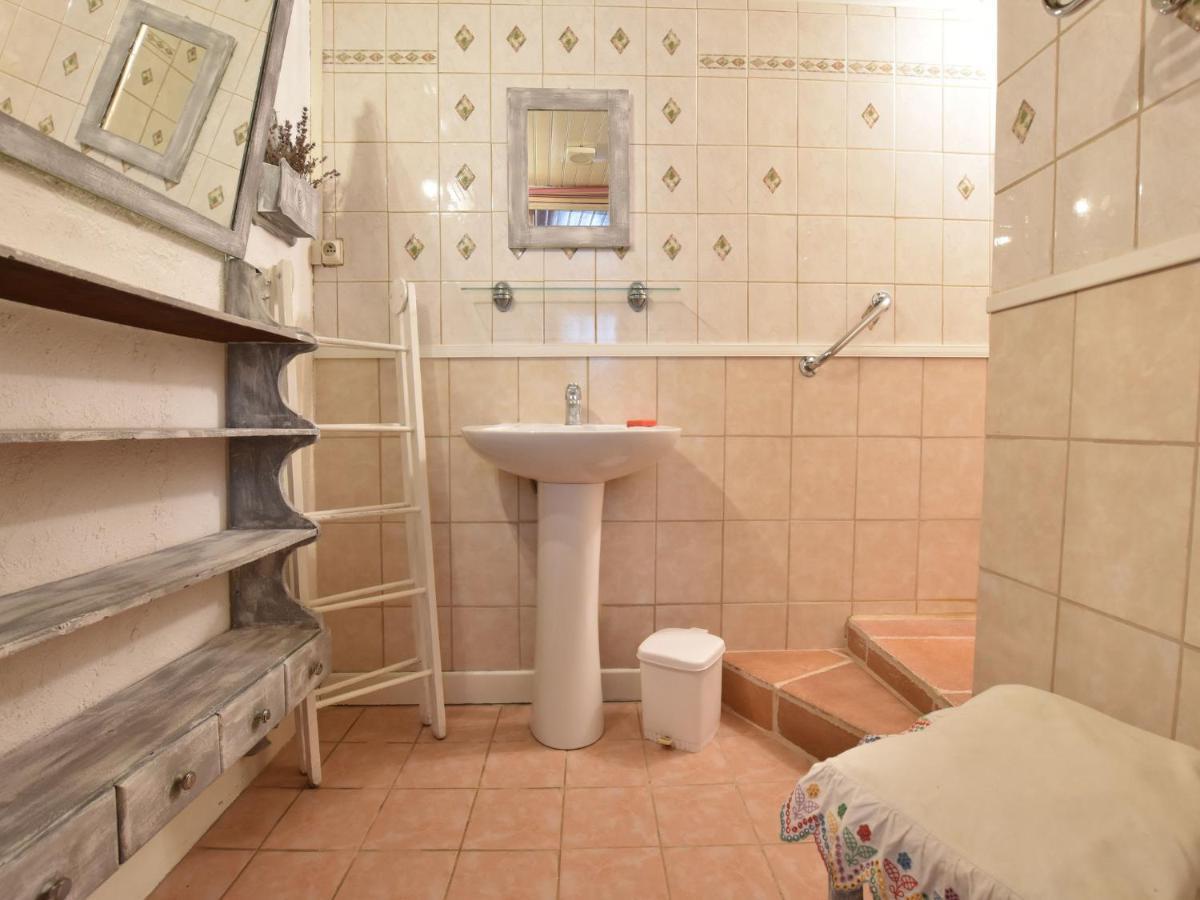 Charming Holiday Home Mezy-Moulins Exterior photo